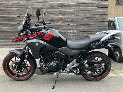 Suzuki GSR250