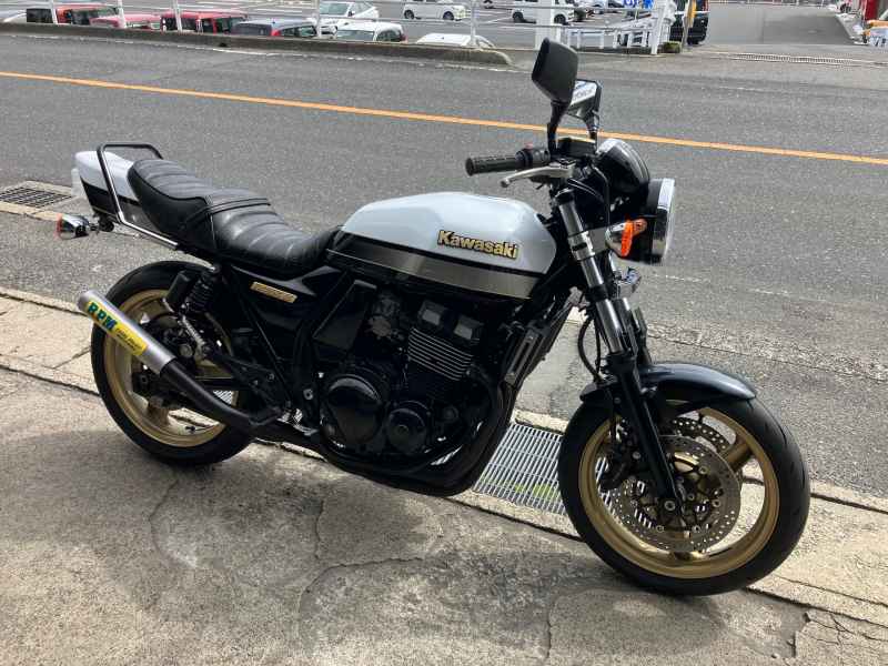 Kawasaki ZRX400 2009