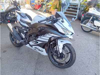 Kawasaki Ninja ZX-4R SE 2024