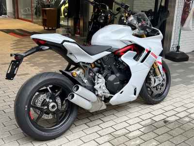 Ducati Supersport 950 S 2025