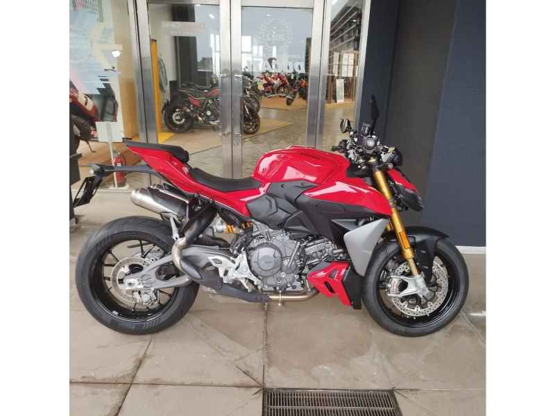 Ducati Streetfighter V2S 2025