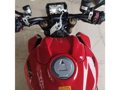 Ducati Streetfighter V2S 2025