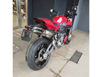 Ducati Streetfighter V2S 2025