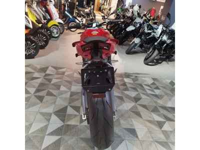 Ducati Streetfighter V4S 2025
