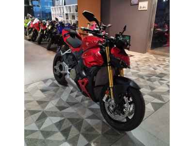 Ducati Streetfighter V4S 2025