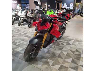 Ducati Streetfighter V4S 2025