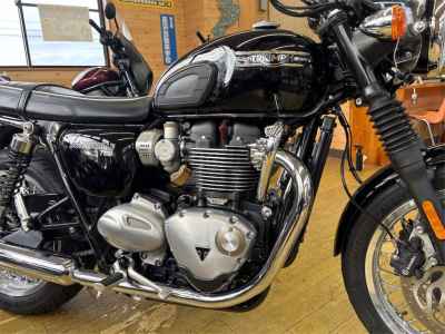 Triumph Bonneville T120 2023