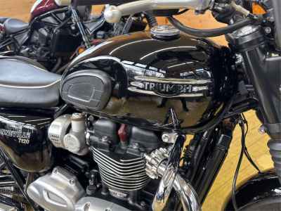 Triumph Bonneville T120 2023