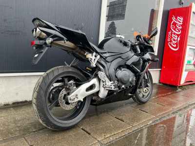 Honda CBR1000RR 2006