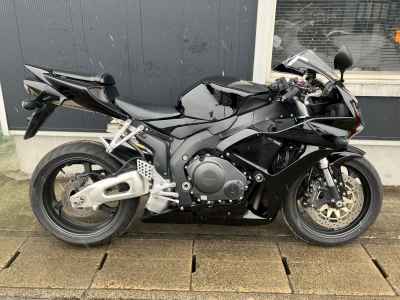 Honda CBR1000RR 2006