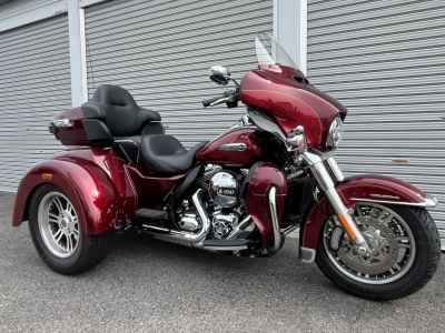 Harley-Davidson Electra Glide FLHTCU1690 Trike 2016