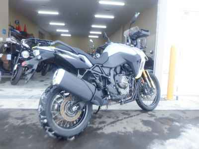 Suzuki V-Strom 800 DE 2024