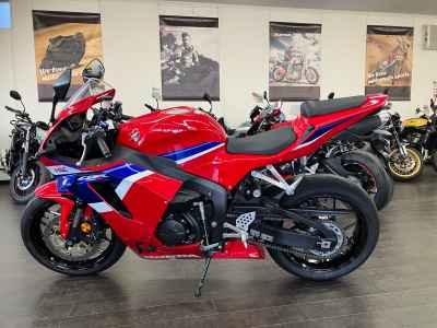 Honda CBR600RR 2024