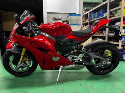 Ducati Panigale V4S 2025