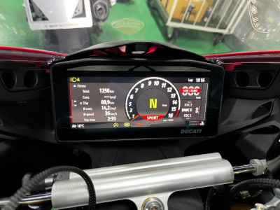 Ducati Panigale V4S 2025