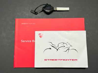 Ducati Streetfighter V2 2022