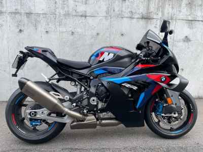 BMW M1000RR 2025