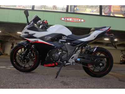 Suzuki GSX250R