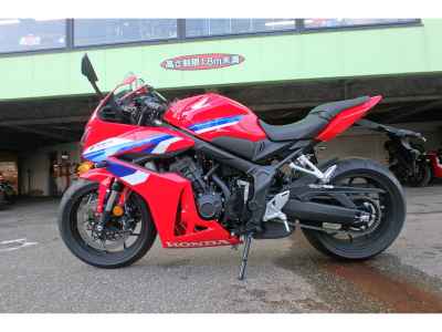 Honda CBR650R E-Clutch 2024