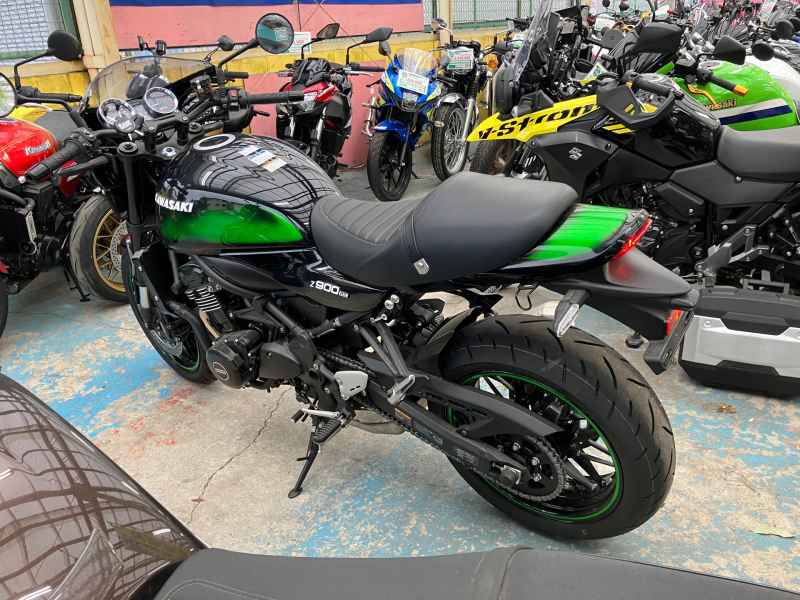 Kawasaki Z900RS Cafe 2025