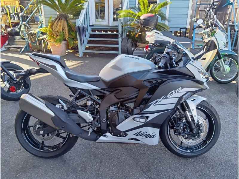 Kawasaki Ninja ZX-4R SE 2024