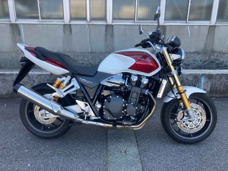 Honda CB1300SF 2025