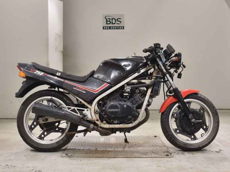 Honda VT250FE