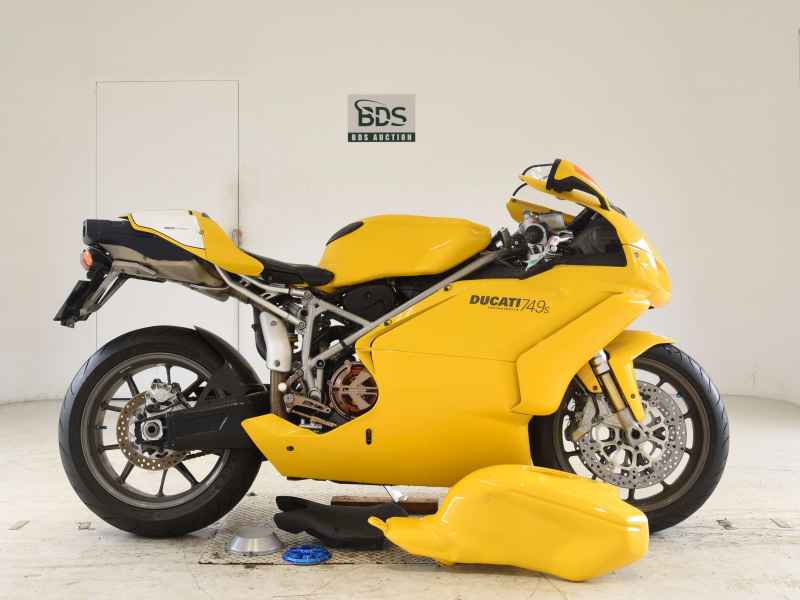 Ducati 749S 2006