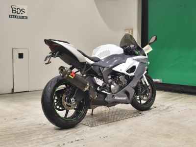 Kawasaki Ninja ZX-6R 2021