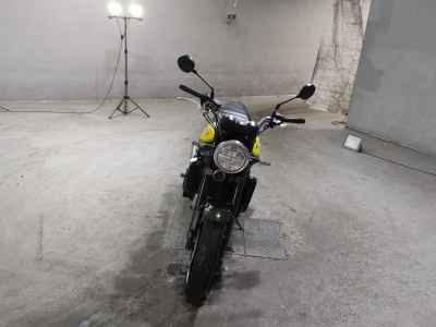 Kawasaki Z900RS 2025