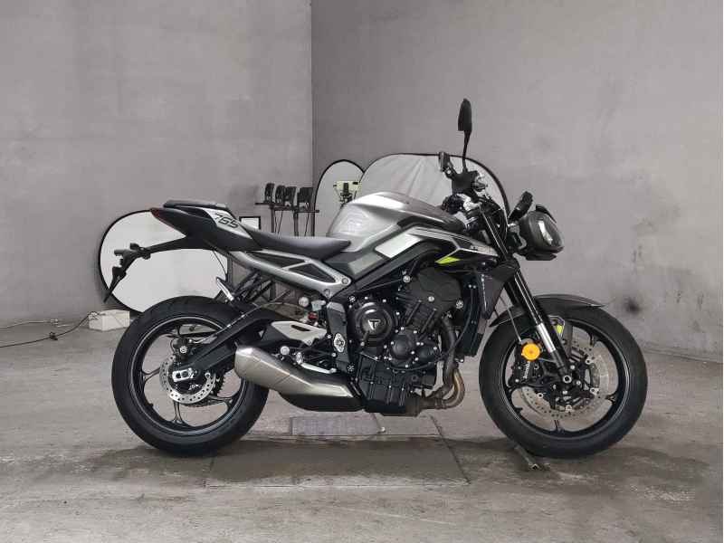Triumph Street Triple R 2023