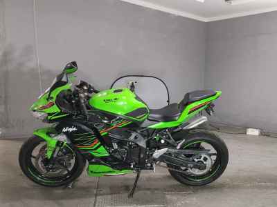 Kawasaki Ninja ZX-4RR 2024