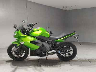 Kawasaki Ninja 400R 2013