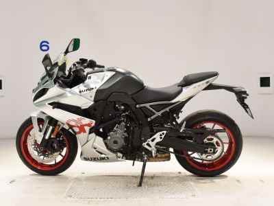 Suzuki GSX-8R 2024