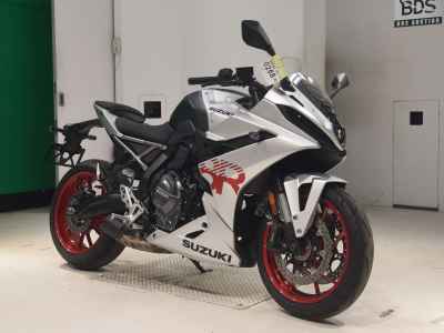 Suzuki GSX-8R 2024