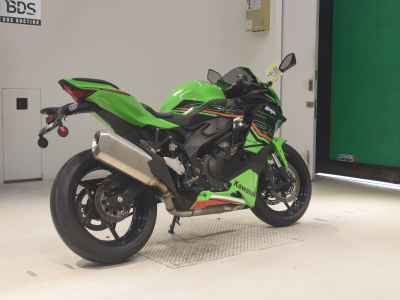 Kawasaki Ninja ZX-4RR 2024