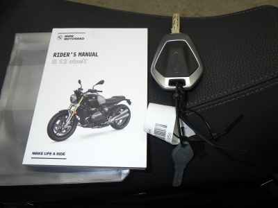 BMW R12 nineT 2025