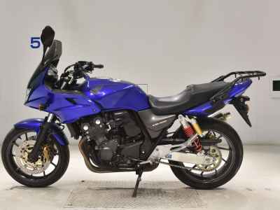 Honda CB400 Super Boldor 2015