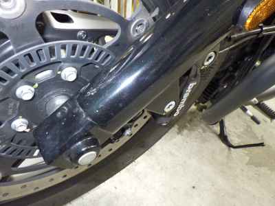 Moto Guzzi V7 Stone 2025