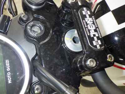 Moto Guzzi V7 Stone 2025