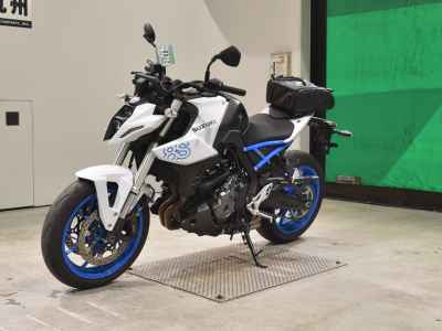 Suzuki GSX-8S 2023
