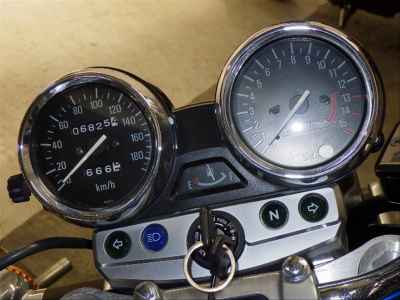 Kawasaki Zephyr 400 2012