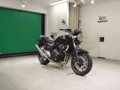 Honda CB400SF 2026