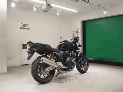 Honda CB400SF 2026