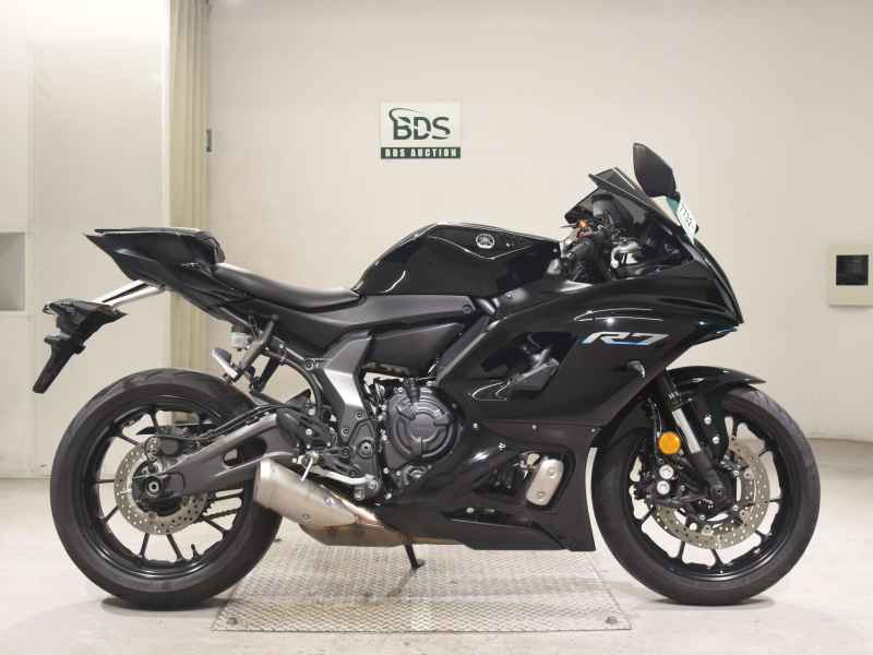 Yamaha YZF-R7 2024
