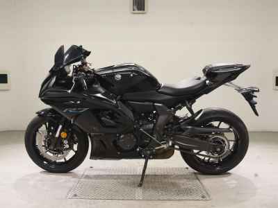 Yamaha YZF-R7 2024