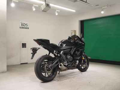 Yamaha YZF-R7 2024