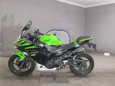 Kawasaki Ninja 400 2021