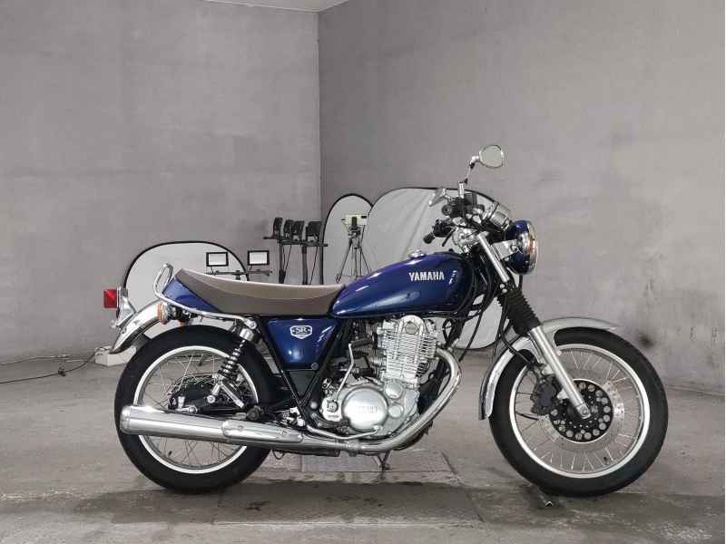 Yamaha SR400 2021