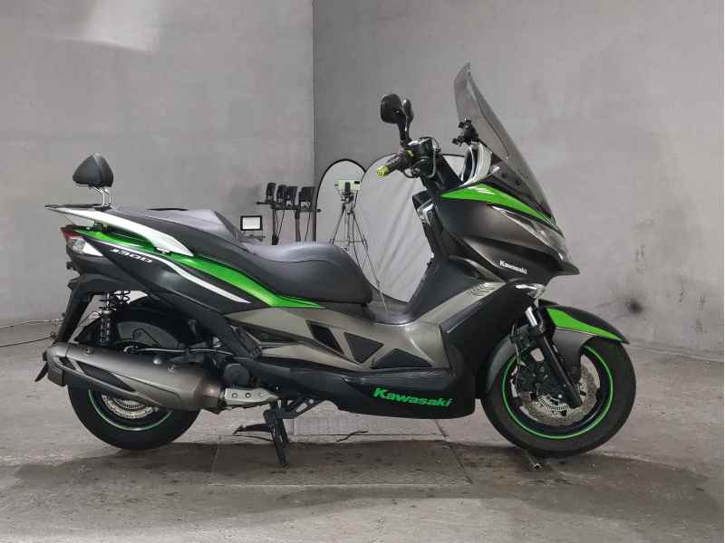Kawasaki J300 2015